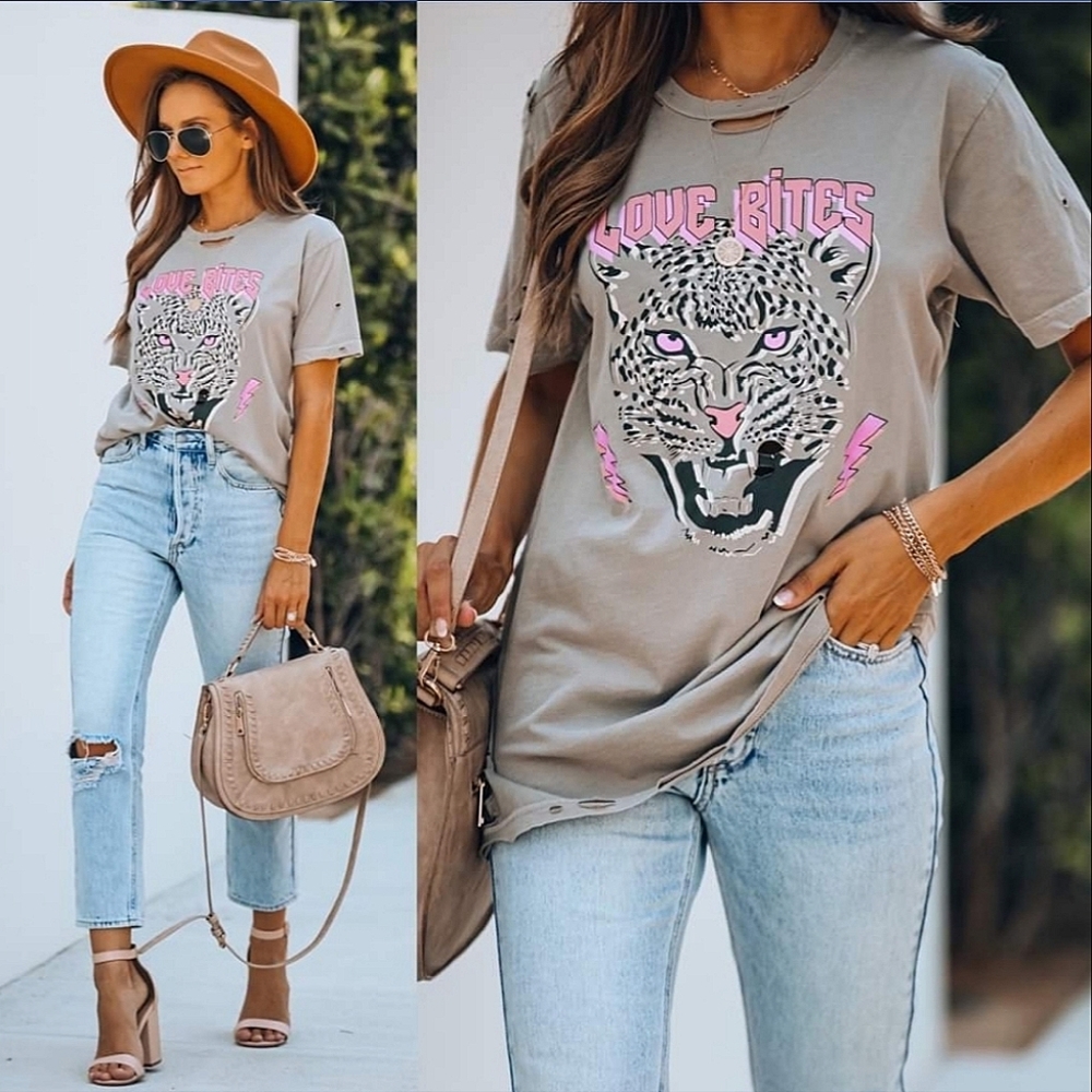 ⚡️Vici LOVE BITES distressed Tee⚡️